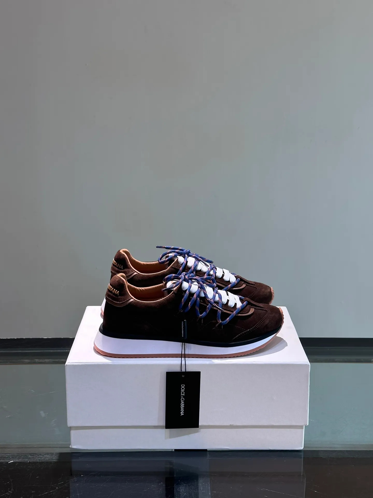 Men's shoes 💰p460 "DG" new men's casual sports shoes! The contrasting color design is eye-catching, fashionable and versatile, and can add luster to various looks. The exquisite design with unique dynamic vitality and modern atmosphere shows modern elegance. Size: 38-44 (45 customized)